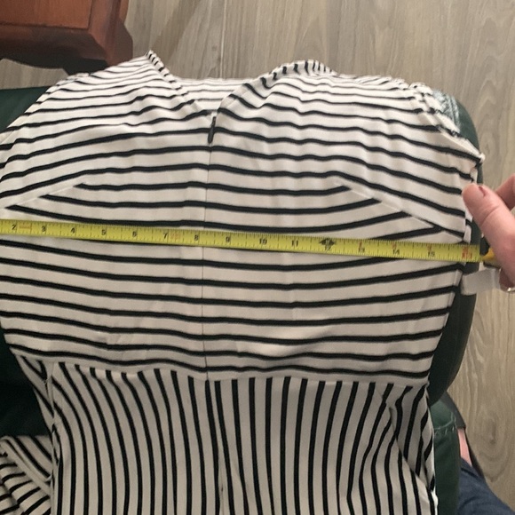 Super soft and comfy jumper by W Worthington - Picture 16 of 16